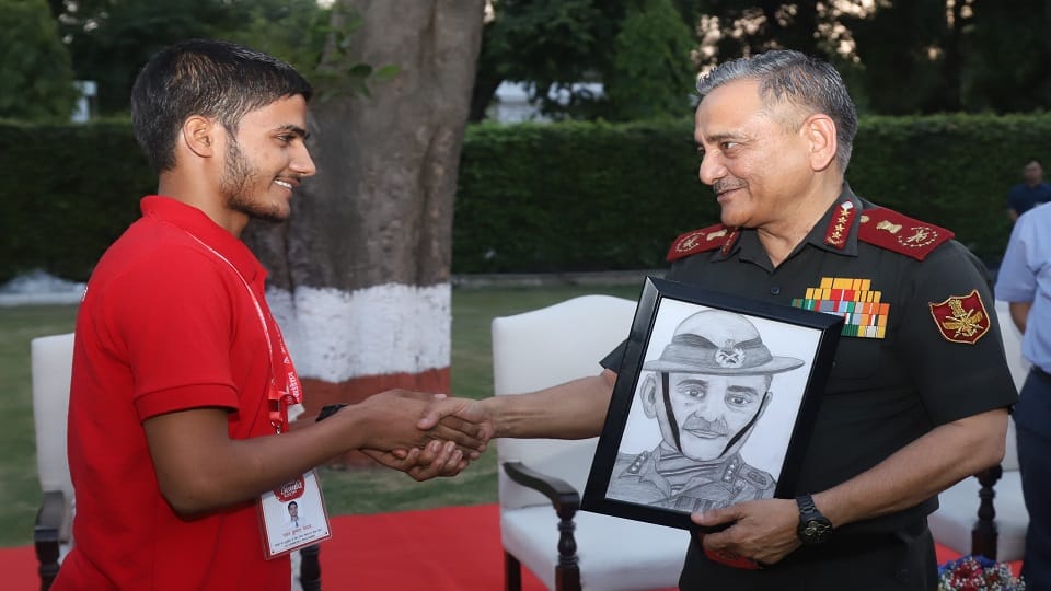 Atul Maheshwari Scholarship Award: CDS Chauhan remembered his childhood after meeting the brilliant children