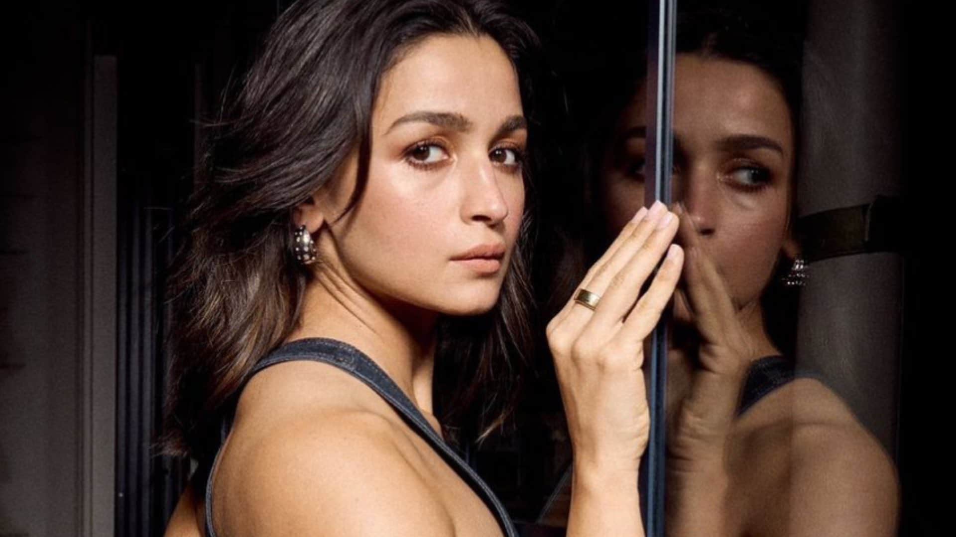 Alia Bhatt shares her film Jigra poster today revealed release date click here to know more about movie