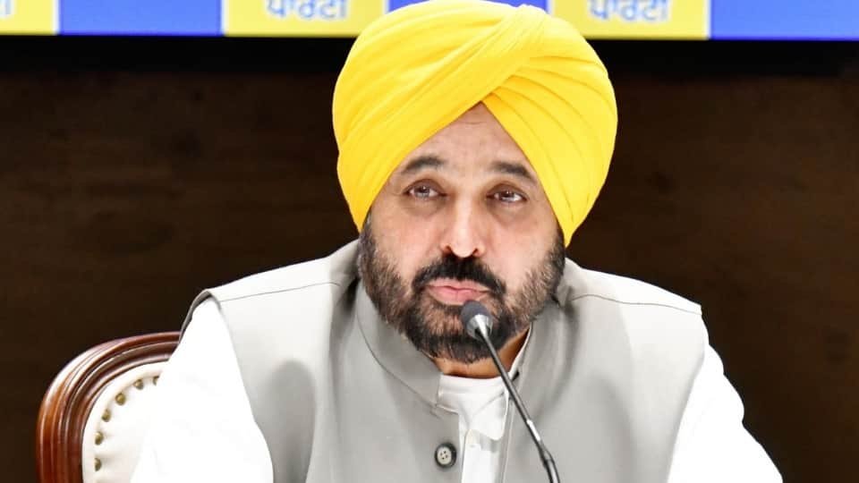 Punjab CM Bhagwant Mann reached Kharar Tehsil