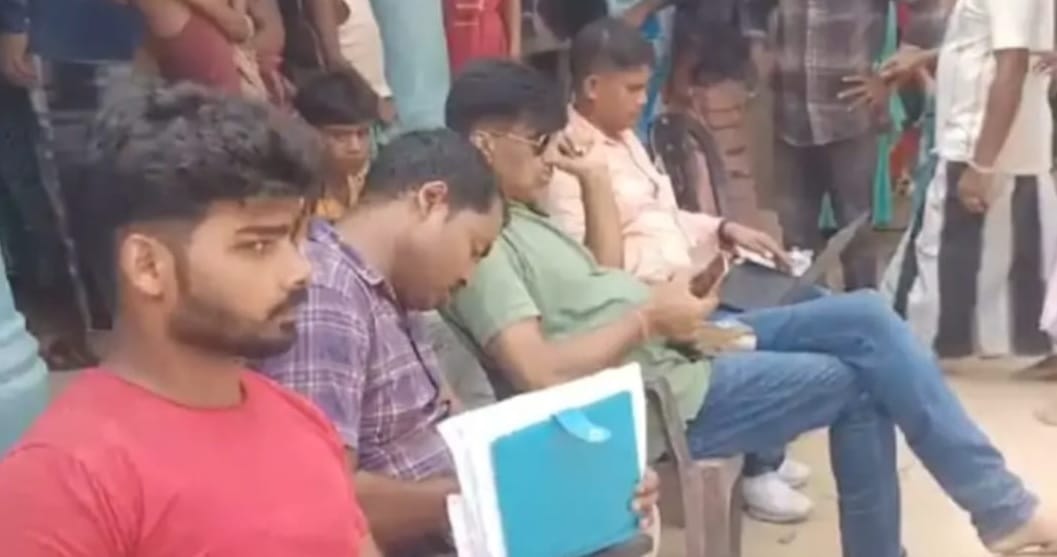Bihar: Robbery in four houses in Purnia, two shot; After the looting there was also bombing and firing