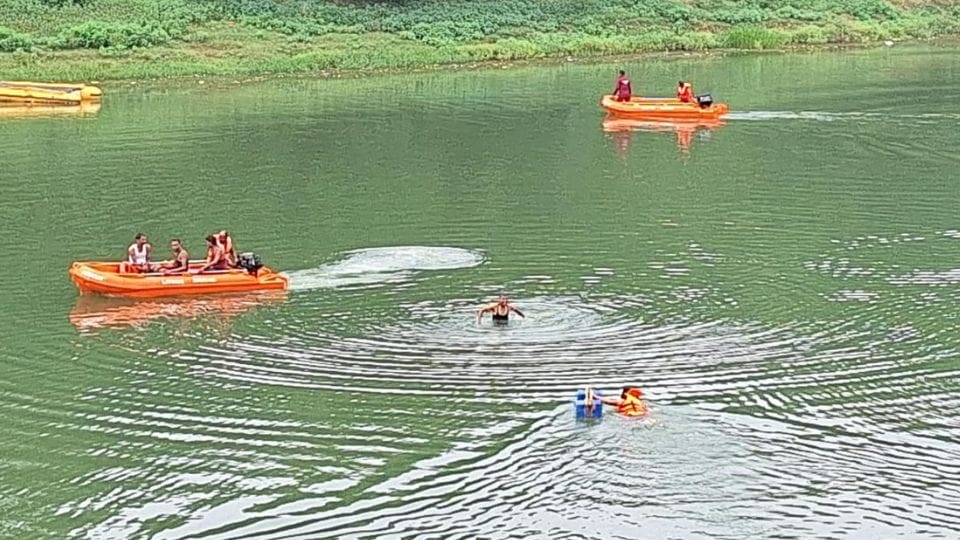 Mock drill done to prevent flood disaster in Jagdalpur