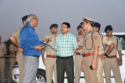 PM Modi Varanasi Visit Special attention on parking program in varanasi CM yogi take stock of preparations