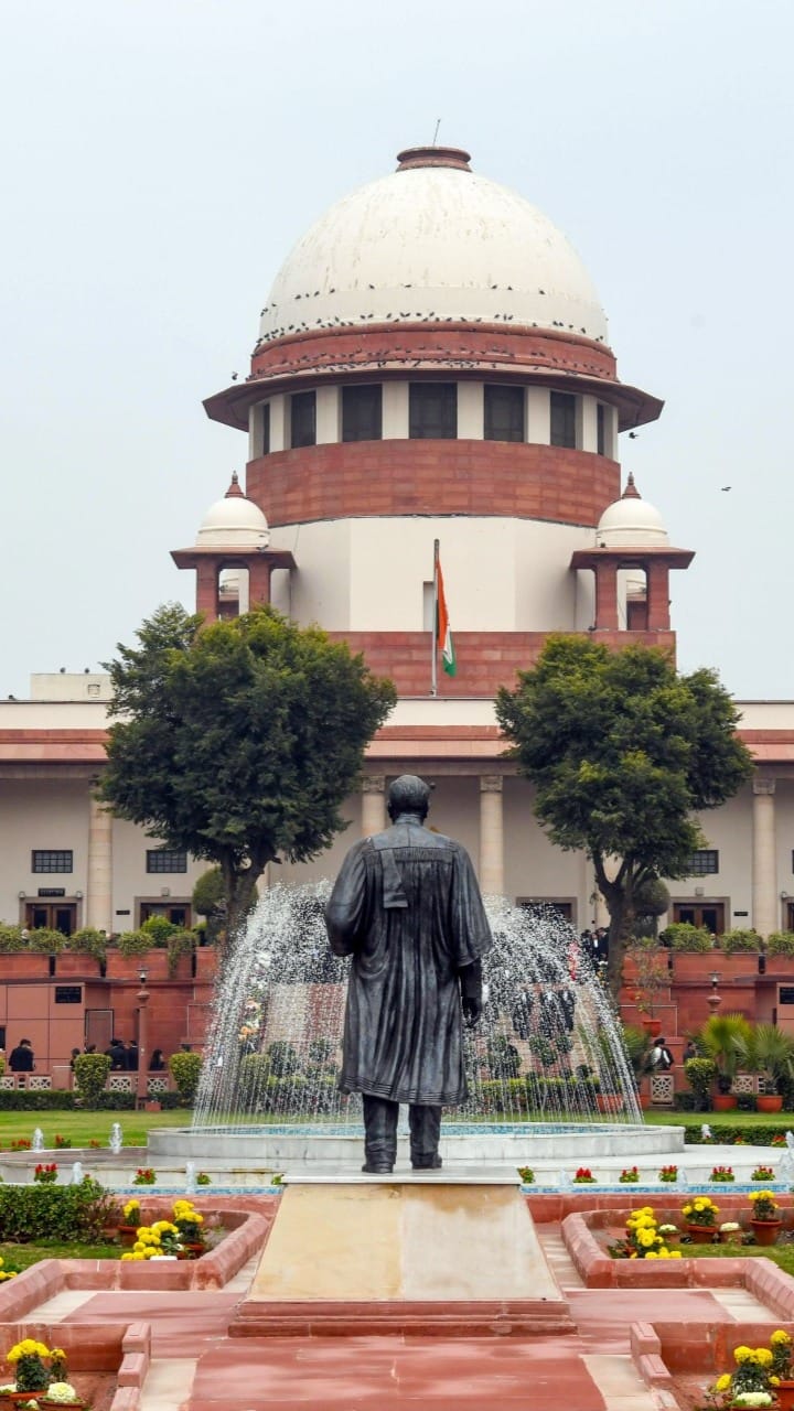 Supreme Court said- builders, banks should not be strict with home buyers