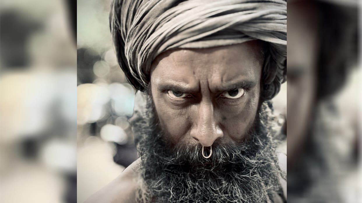 chiyaan vikram drop new look from thangalaan film to release on 15 august reports pushpa 2 the rule postpone
