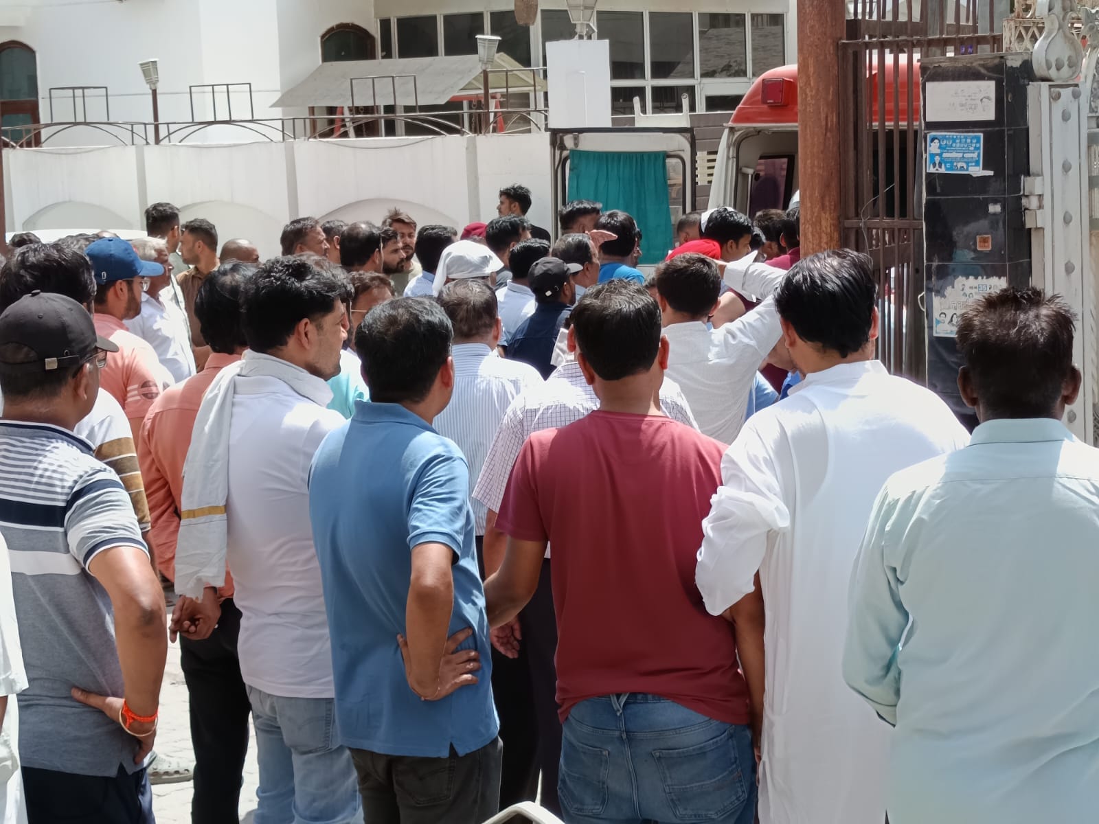 Couple died in an accident during Tirupati Balaji Yatra, bodies brought to Meerut today