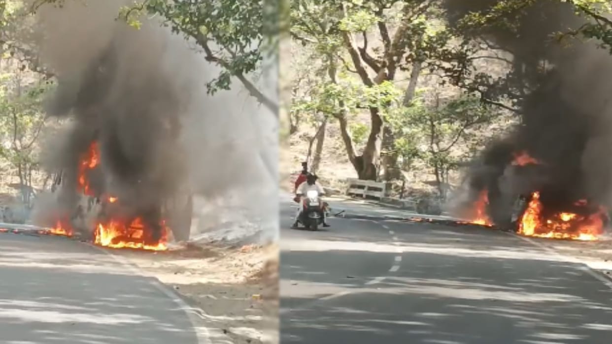 Saharanpur: A mini tourist bus caught fire, passengers jumped out of the windows