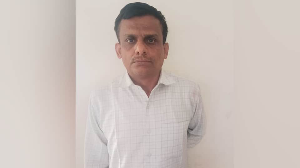 Constable fired bullets from a rifle from roof In Jhansi Says I will paint uniform with my blood see photos