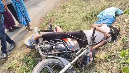 Two bike riders died after a wire broke and fell on them in Raigarh