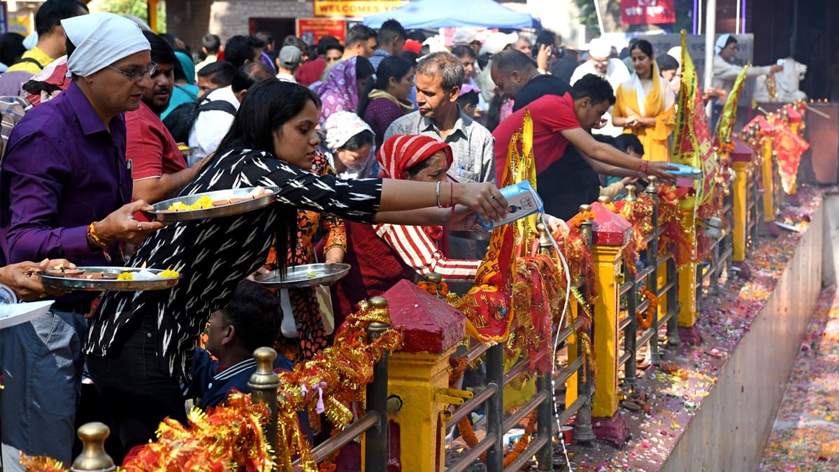 Kheer Bhawani Mela Photos :  Kheer Bhawani Temple in Kashmiri Pandits Pray for Return to Kashmir