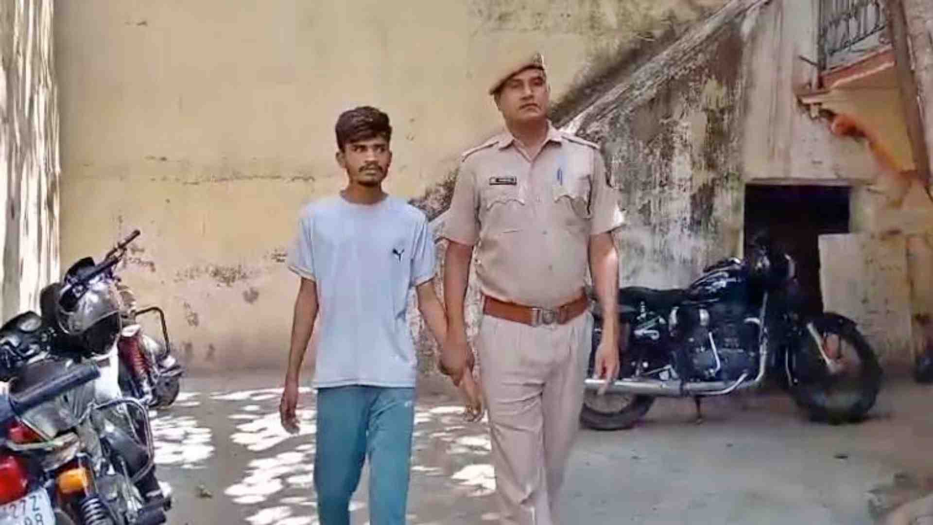 पुलिस की गिरफ्त में आरोपी।