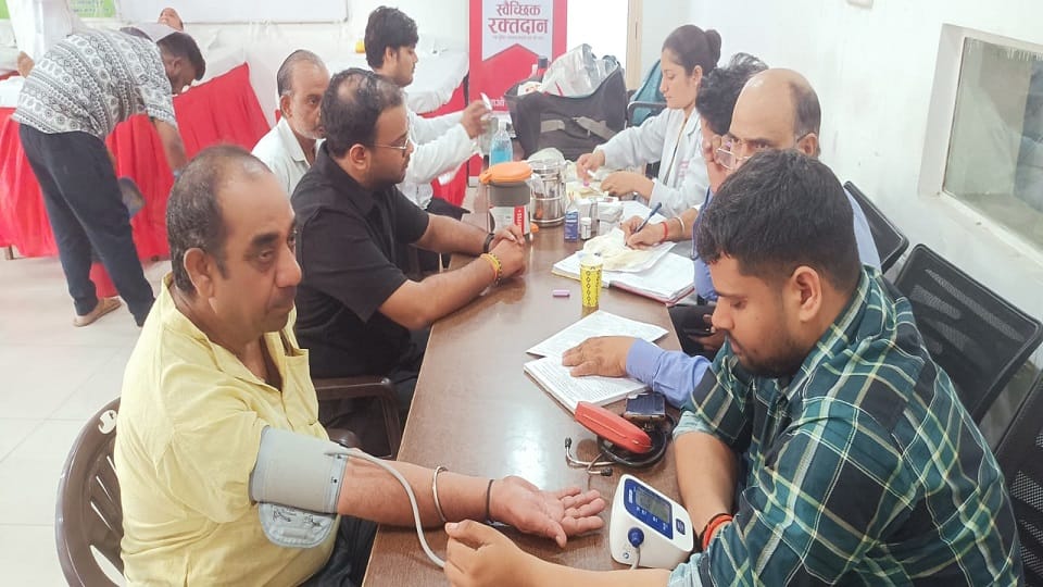World Blood Donor Day: Unique Initiative Of Amar Ujala Foundation Enthusiasm For Blood Donation agra