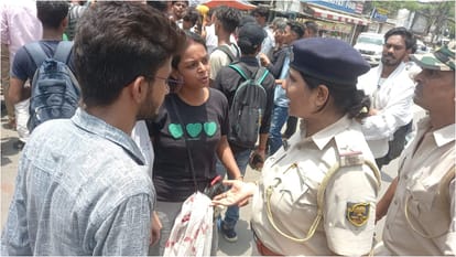 Bihar News: NEET candidates created ruckus in patna, Bihar police lathicharged