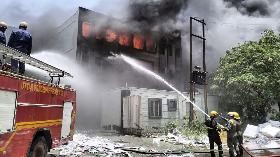 Fire breaks out in a factory in Tonika City Industrial Area, Ghaziabad