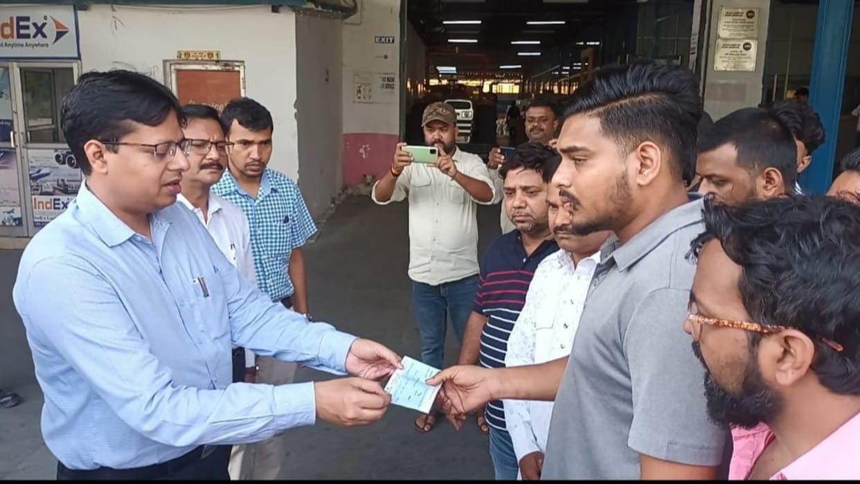 Kuwait fire tragedy: 24-year-old Ali's body reaches Jharkhand's Hindpiri, family inconsolable