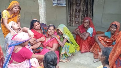 Love Affair: Wife called her lover, husband and others killed him by slitting his throat; two people arrested