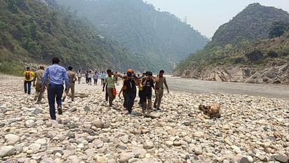 Rudraprayag accident Tempo travels fell into Alaknanda river Passengers Death injured Uttarakhand Watch Photos