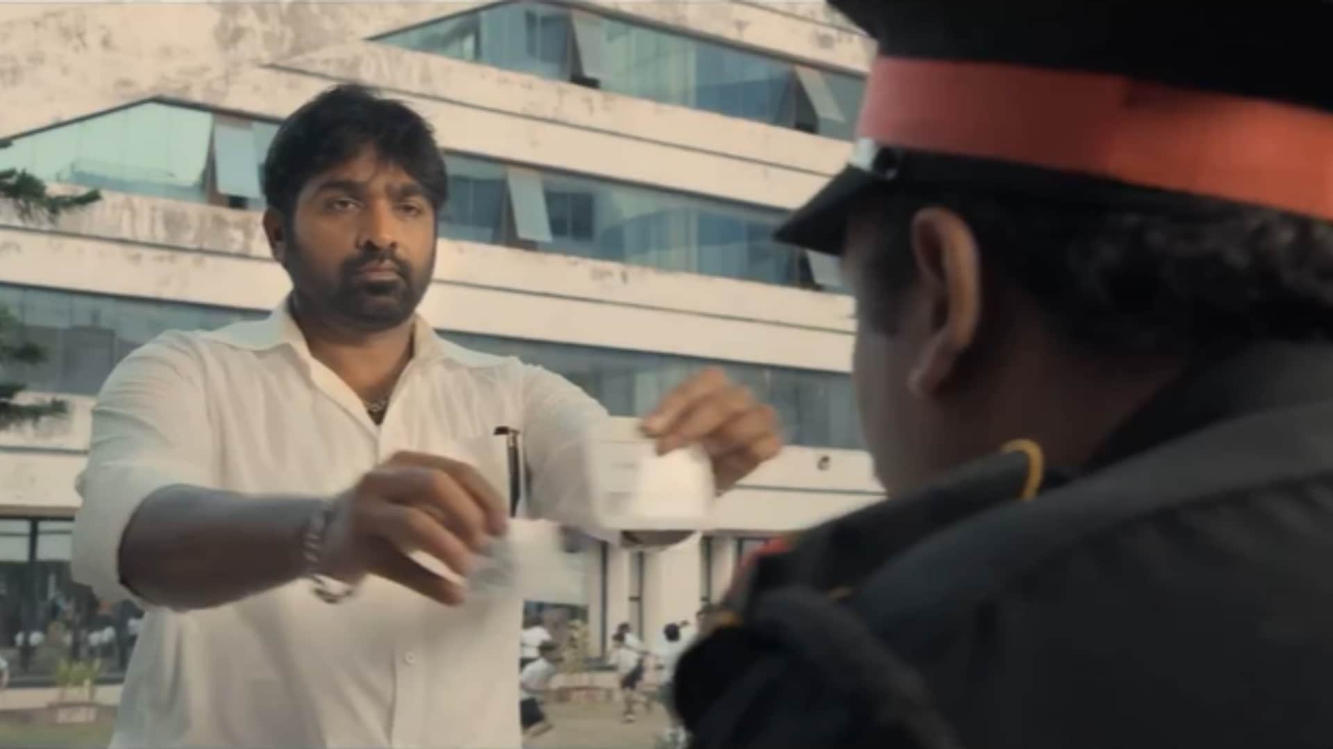 Vijay Sethupathi Reveals He had Fight with Vignesh Shivan during Naanum Rowdy Thaan shooting