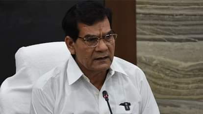 UP News: टीए की नियुक्ति में फिर फंसा पेंच... निविदा में आईं दो कंपनियां; उसमें भी एक बैन, सीबीआई जांच की मांग problem in appointment of TA in UP two companies came in tender out of which one company is banned