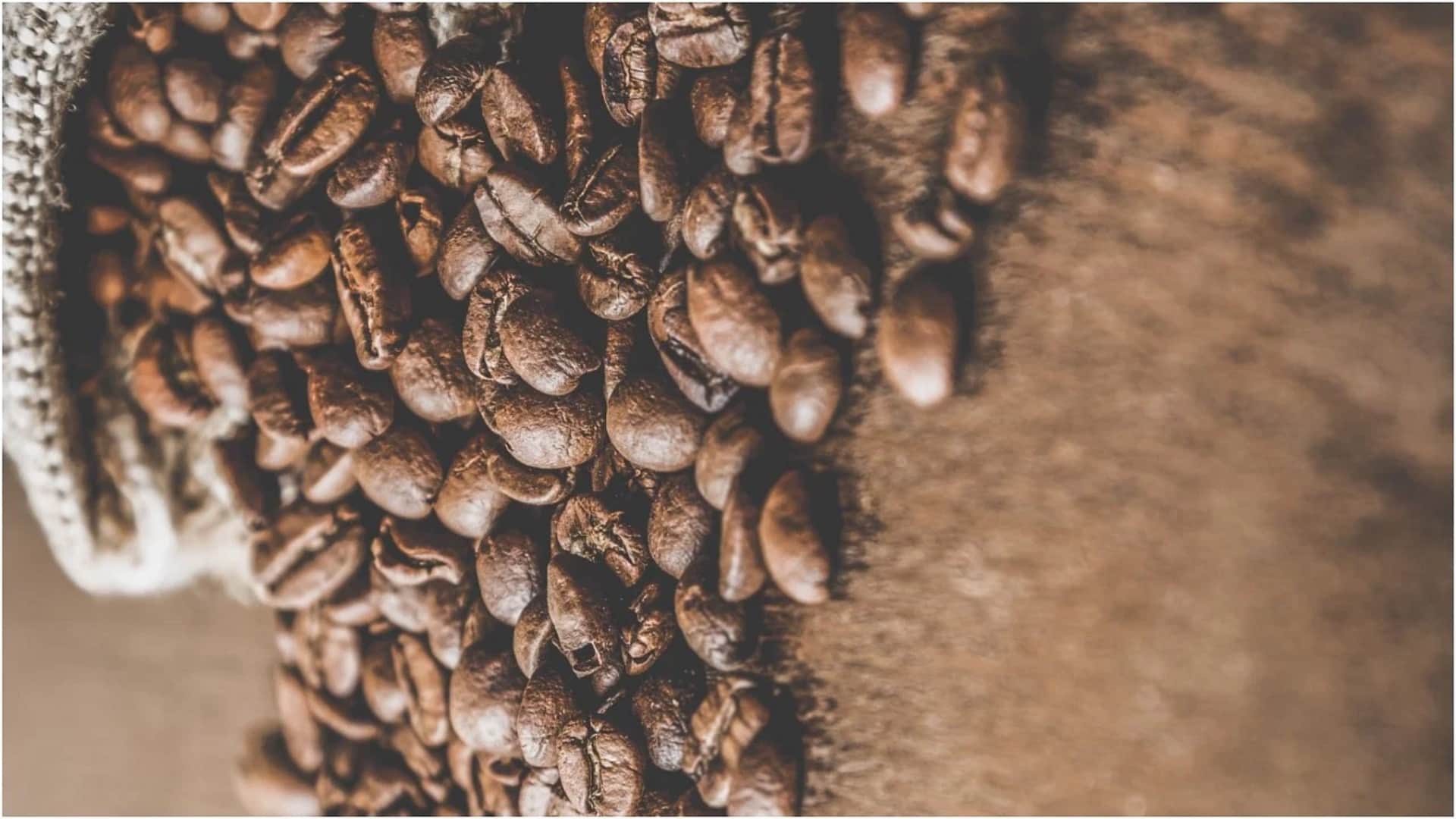 coffee face pack ke nuksan or fayde kya hain