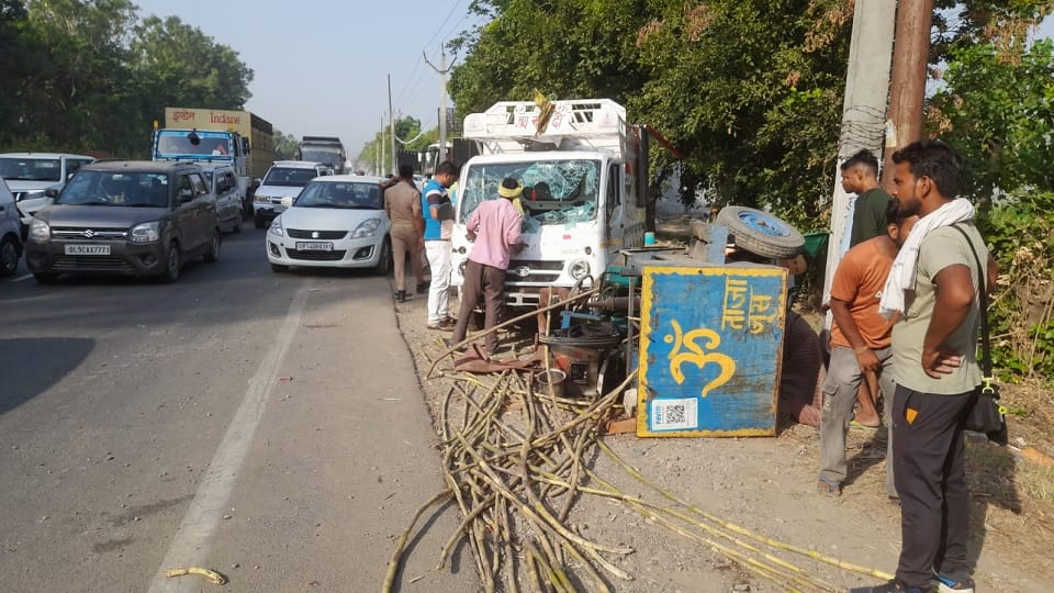 Three brothers going to Haridwar to take bath in Ganga died in an accident in Muzaffarnagar