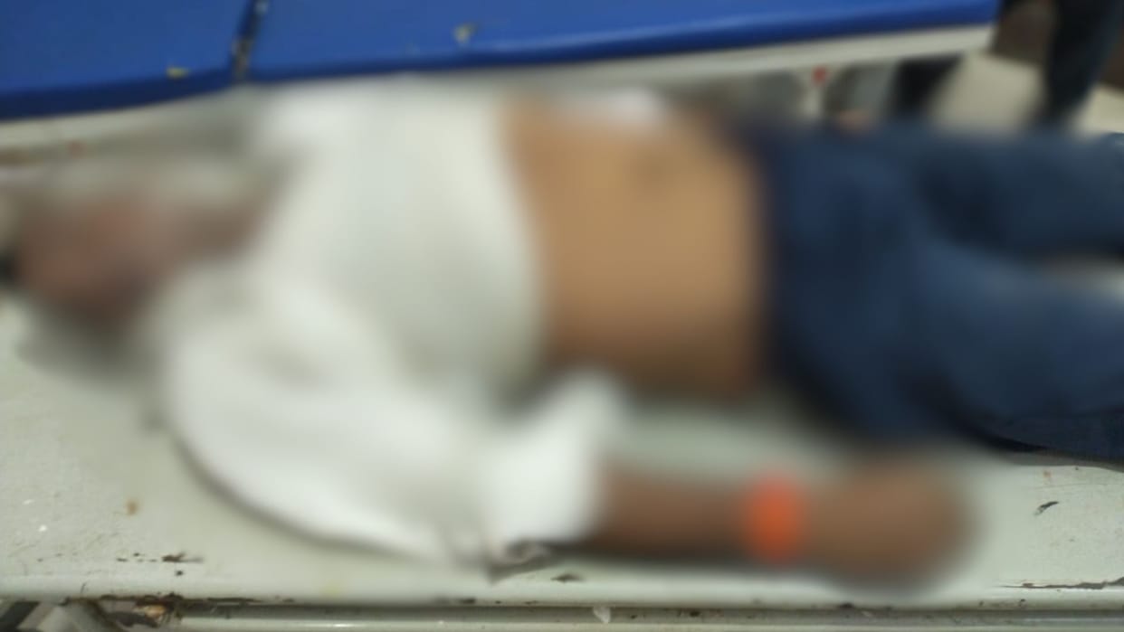 Railway worker fell unconscious died taken to hospital transferred from Pilibhit to Mau