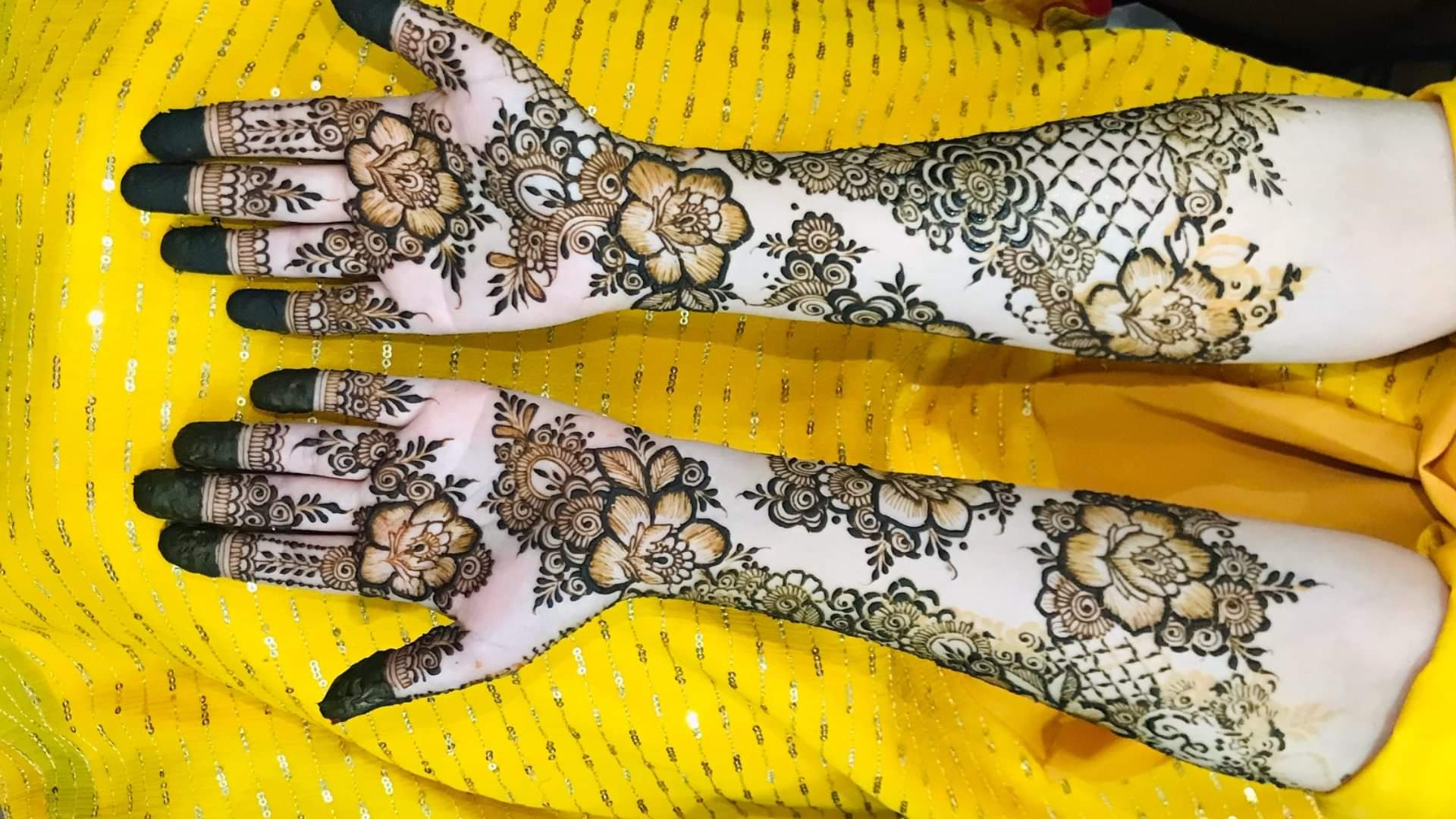 Chaitra Navratri 2025 Ram Navami Special Mehndi Design Ideas Photos