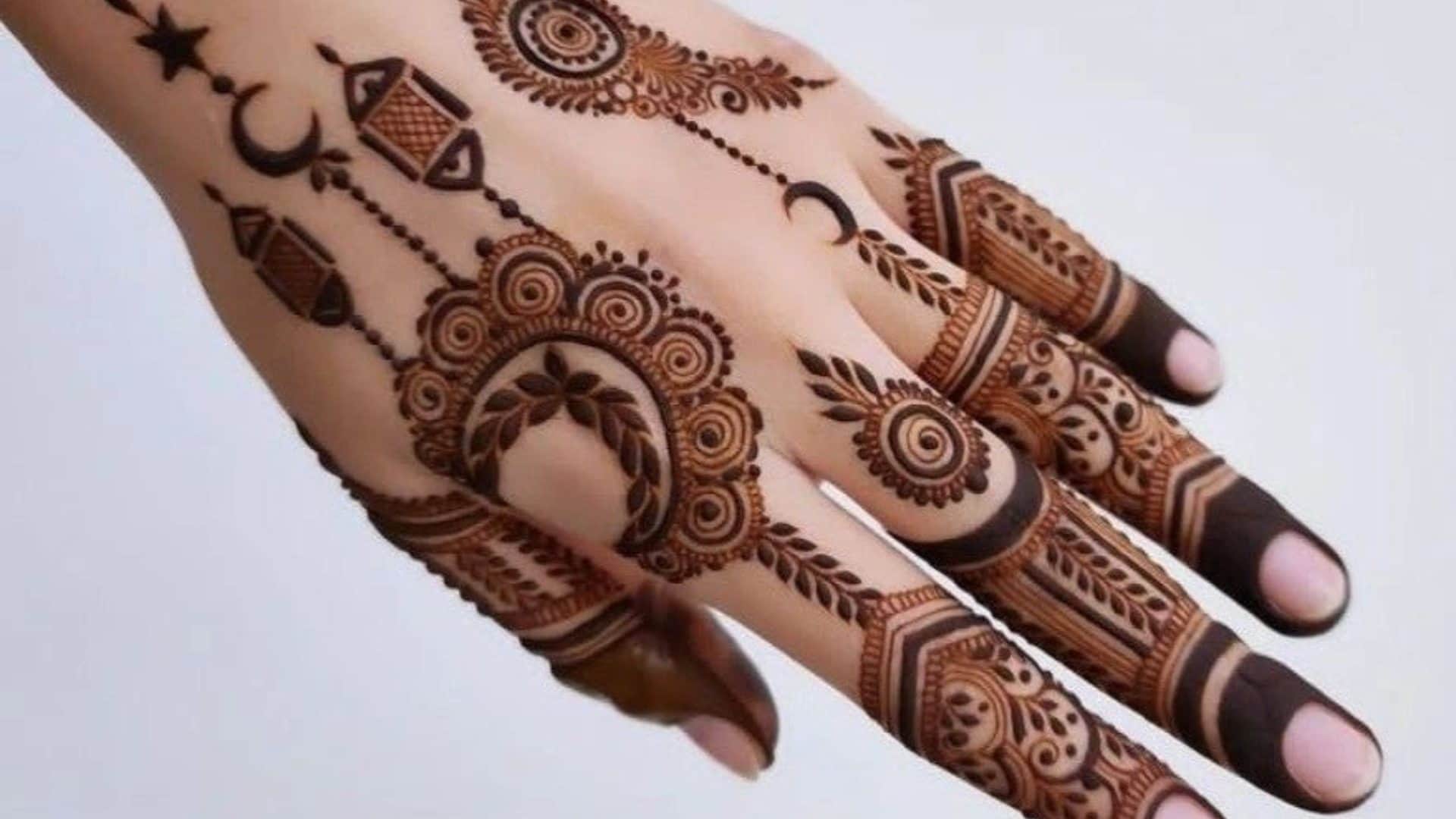 latest Bakrid Mehndi Design 2024 for front and back hand