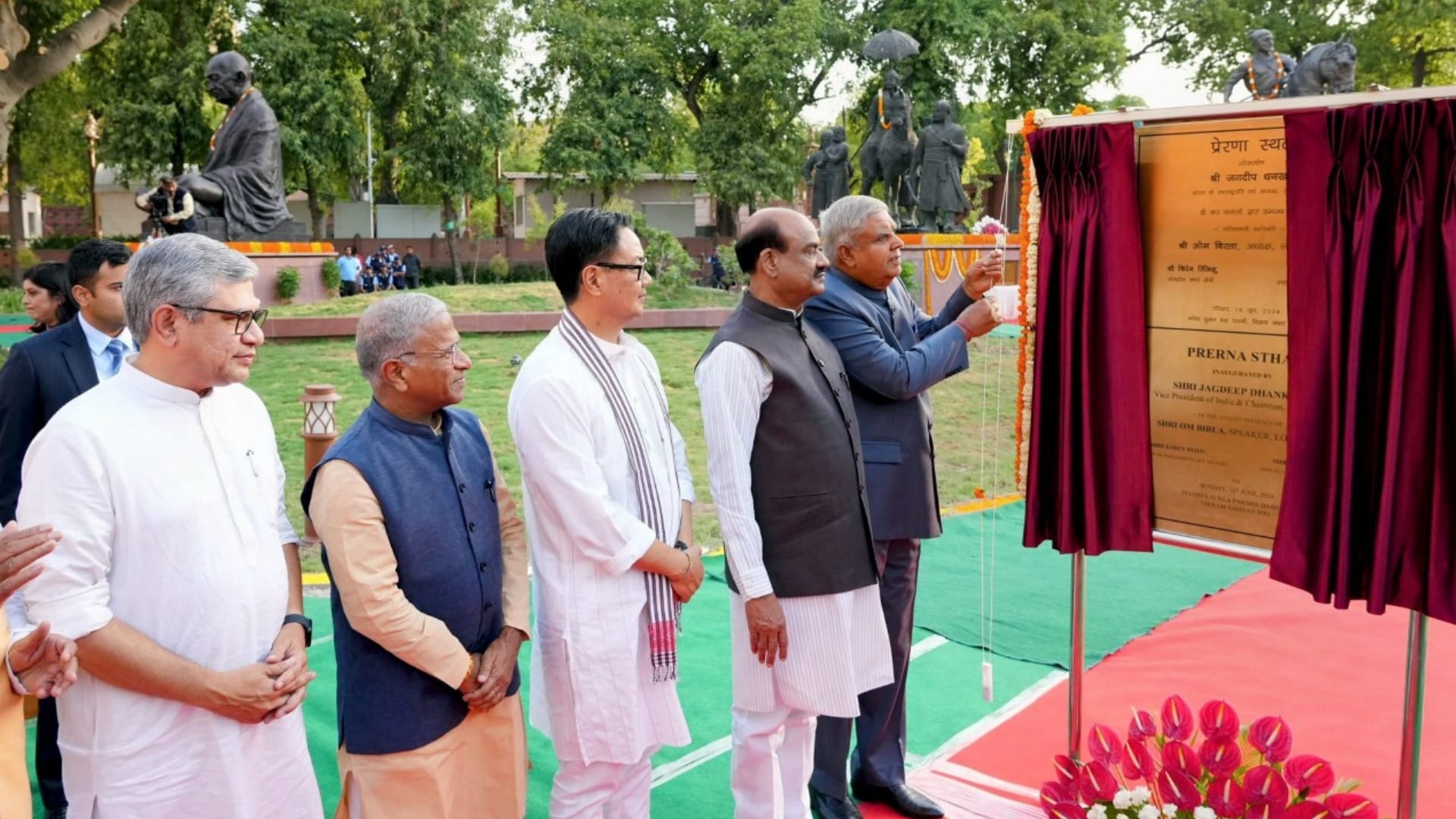 Statues of country's personalities at one place, Prerna Sthal inaugurated in Parliament House complex