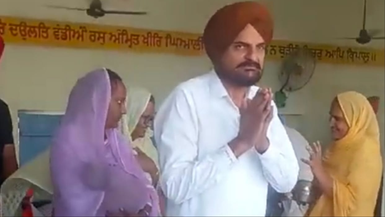 Lawrence Bishnoi is guest of Center and Punjab Govt said Sidhu Moosewala father Balkaur Singh