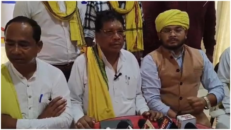 Amarwara Assembly By Election 2024  Gondwana Party declared Devravan Bhalawi as candidate in Amarwada MP News