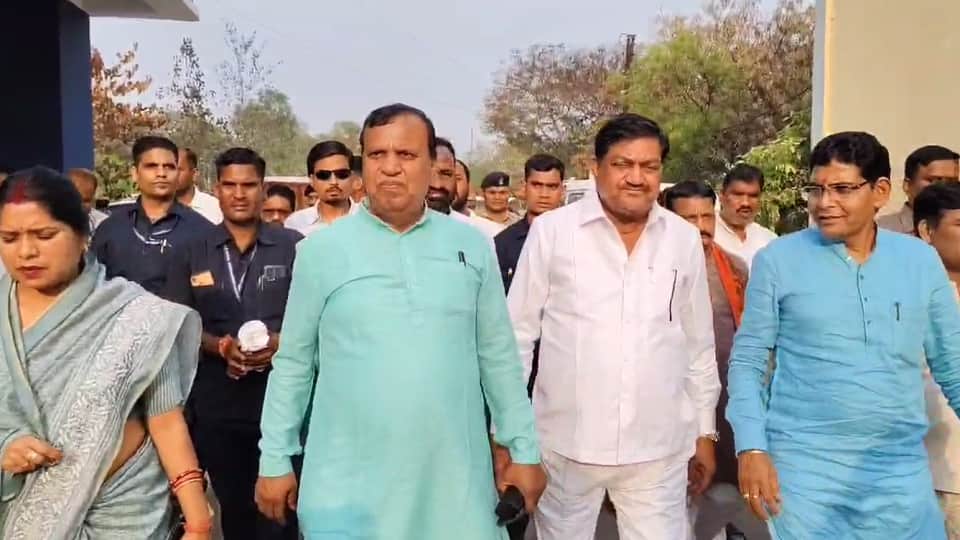 भाजपा की पांच सदस्यीय टीम