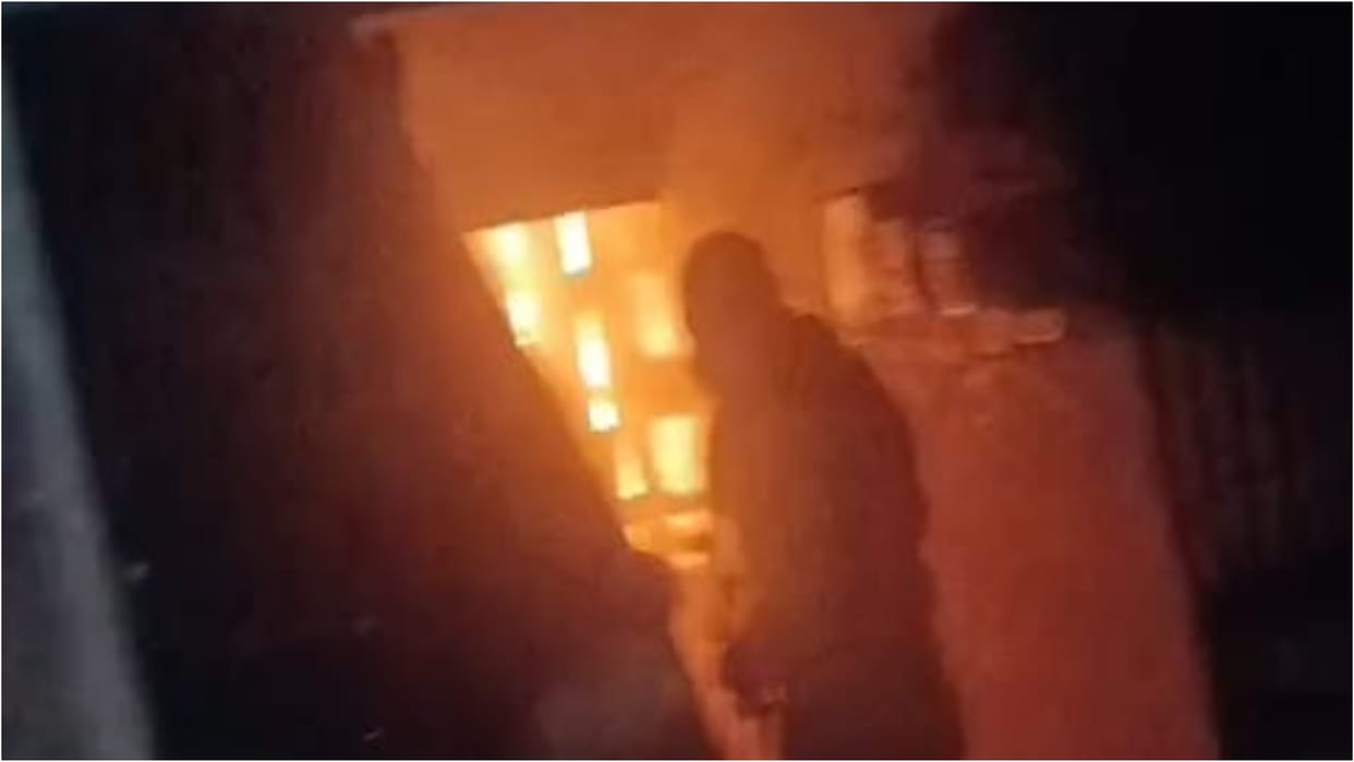 Bihar News : fire incident near ram kripal yadav house goriya toli patna junction