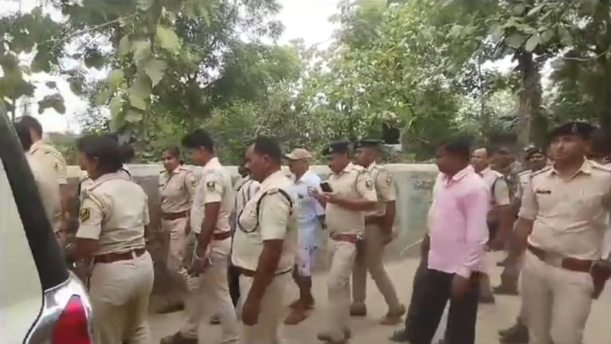 Darbhanga: Two parties clashed over playing speakers during Bakrid prayers, police forces deployed