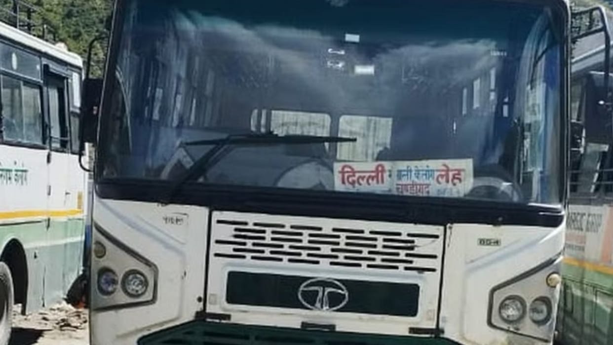 Delhi Leh HRTC Bus Service Leh-Delhi bus is making a record earning 1.25 lakhs daily