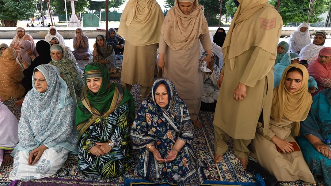 Eid 2024 : prayers offered Eid-ul-Adha celebrated across srinagar kashmir