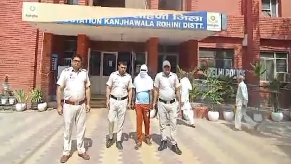 father slit his daughter throat in Kanjhawala dispute over her insistence on marriage