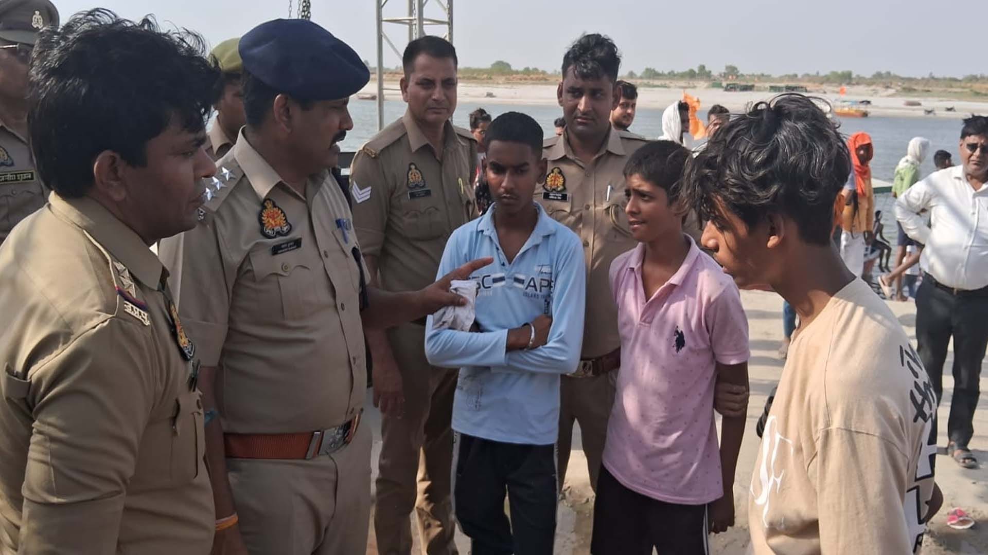 Kanpur: He called his three friends for a bath by swearing on friendship, he himself drowned