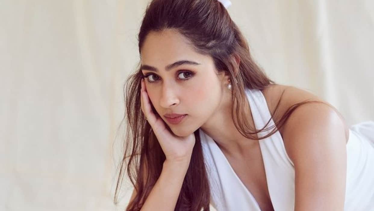 Hrithik Roshan sister and  Ishq Vishk Rebound actress Pashmina Roshan wants to proud Roshan family