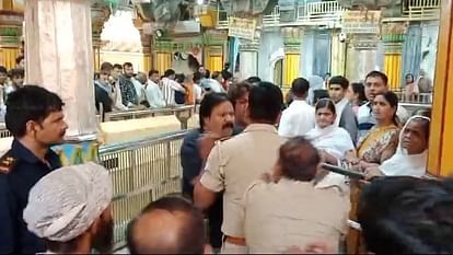 Father and son beat up policeman for stopping them from joining women queue at Dwarkadhish temple