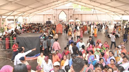 new record in Vishwanath Dham three crore devotees attended five months income also increased by 33 percent