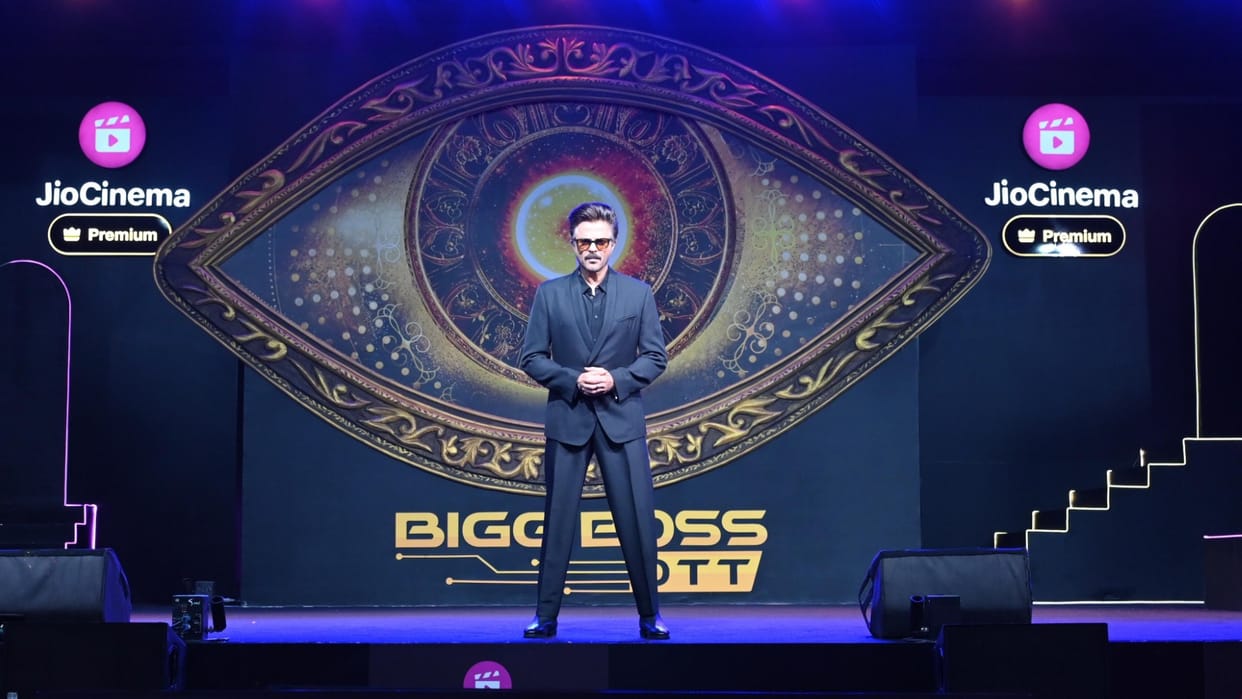 Bigg Boss OTT Season 3 Premiere Show Live Updates Host Anil Kapoor Contestants Full List News in Hindi