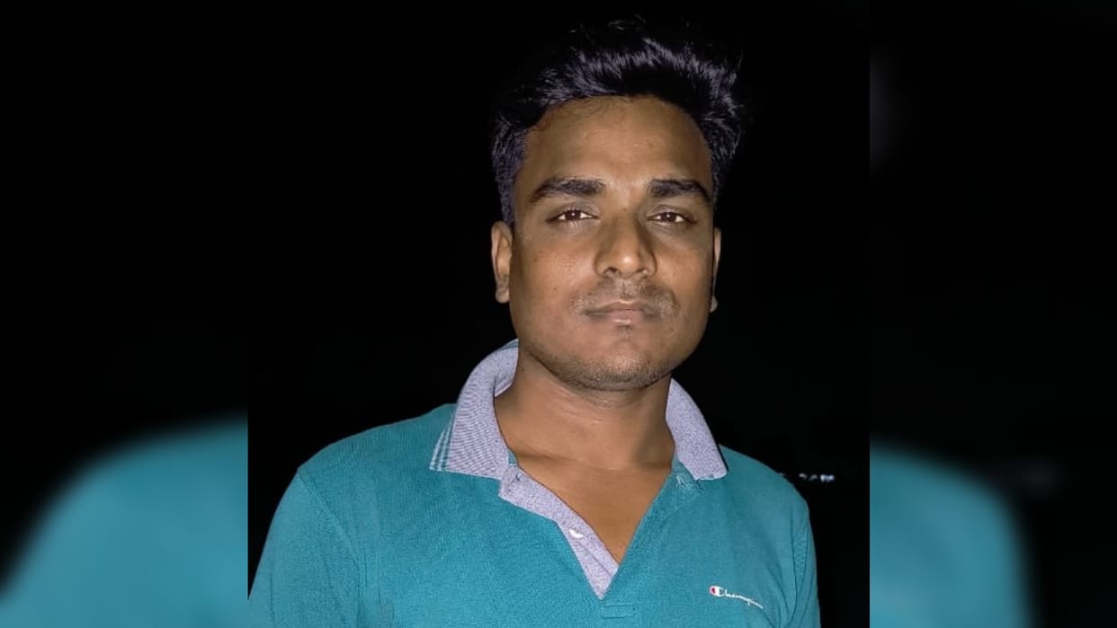 Bihar News: In Vaishali, two youths going to Patna by bike were crushed by a truck; one died, other injured