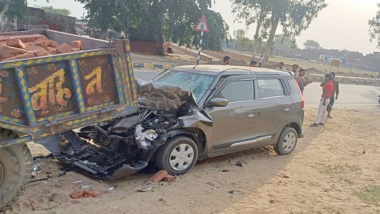 Car collides with trolley loaded with bricks four people injured in Budaun