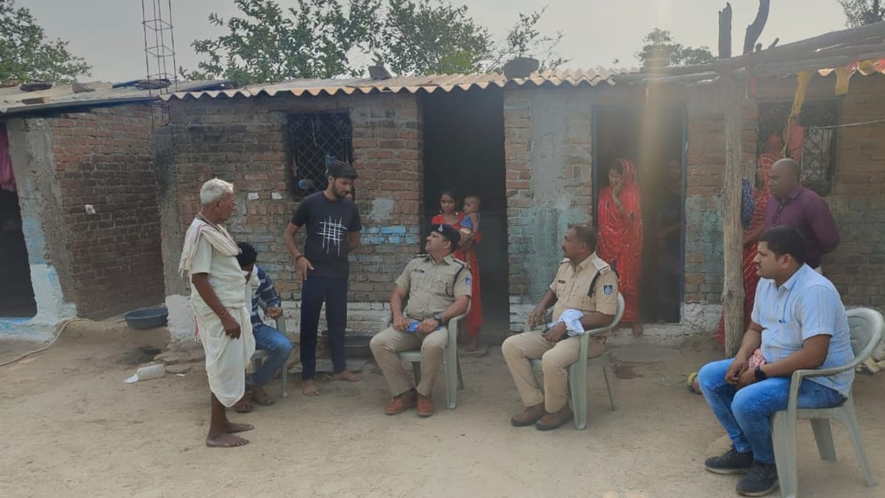 There was heavy lathi charge in the dispute over drain construction