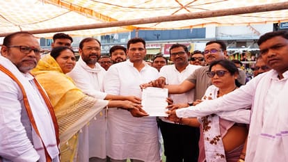 Balodabazar violence Congress protests demands CBI investigation into the matter