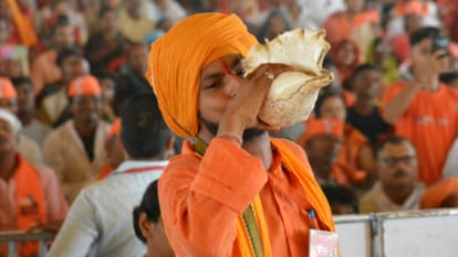 PM Modi Varanasi Visit Highlights of PM Modi said Maa Ganga adopted me in Jansabha at Kashi
