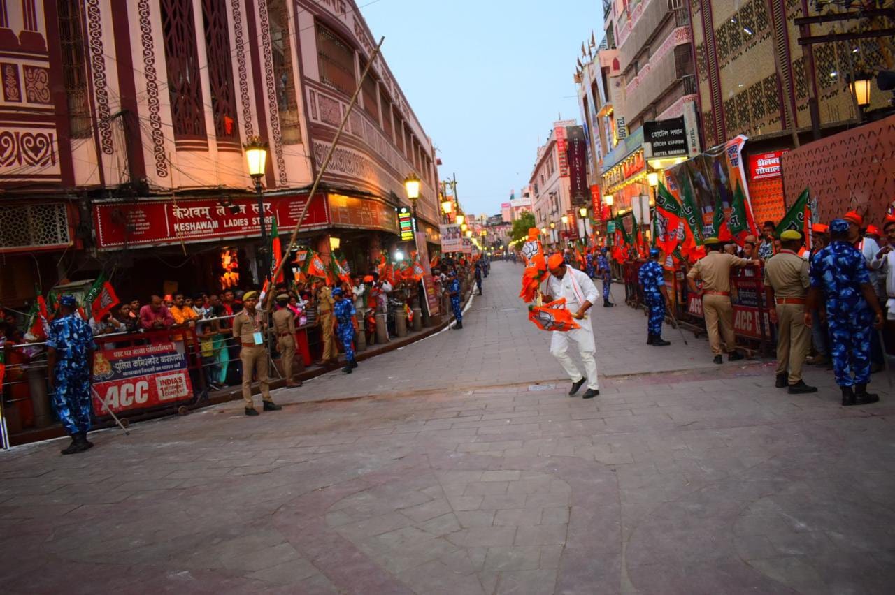 PM Modi in Varanasi PM Narendra Modi Grand Welcome See Latest Photos Today