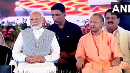 PM Modi Varanasi Visit Highlights of PM Modi said Maa Ganga adopted me in Jansabha at Kashi