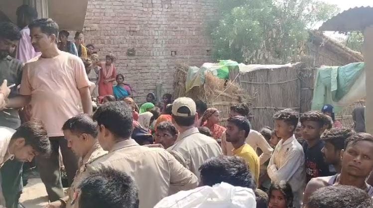 woman body found hanging from a noose in the room in Lakhimpur kheri