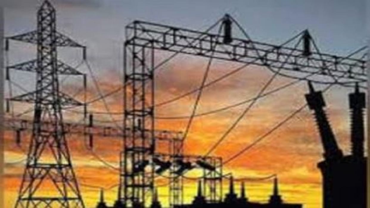 Four engineers suspended for dismiss electricity theft case in Lucknow.